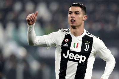 Keren! Di Tahun 2019, Ronaldo Pecahkan 3 Rekor Ini thumbnail